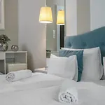 Venusz Hotel