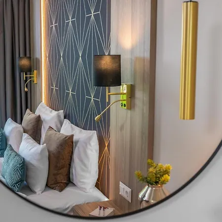 Venusz Hotel