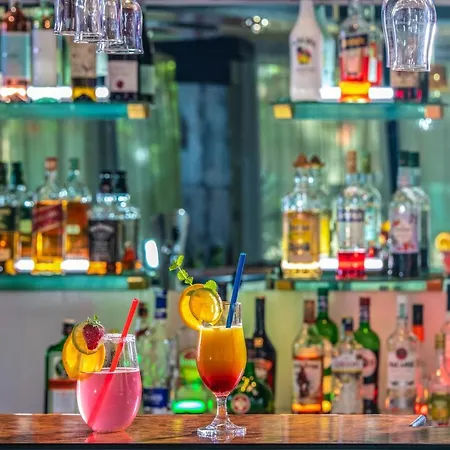 温诺子酒店 3*