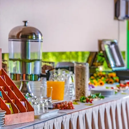 فندق Venusz 3*