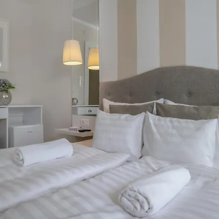 ヴェーヌス 3* シオーフォク