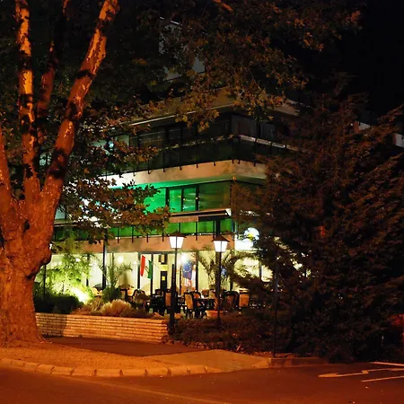 Venusz Hotel 3*