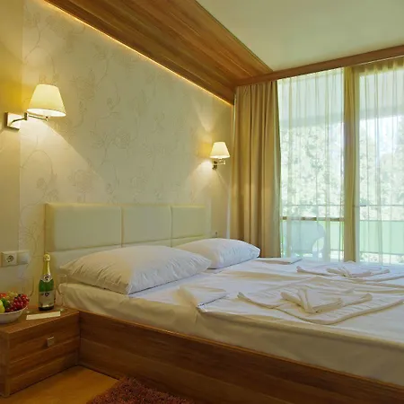 Hotel Venusz 3*