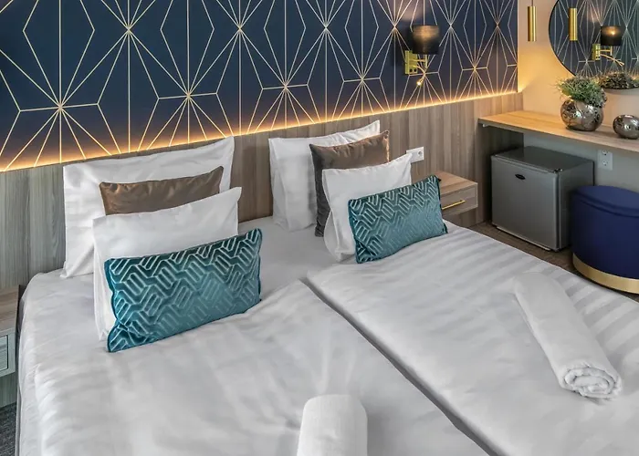 ホテル ヴェーヌス